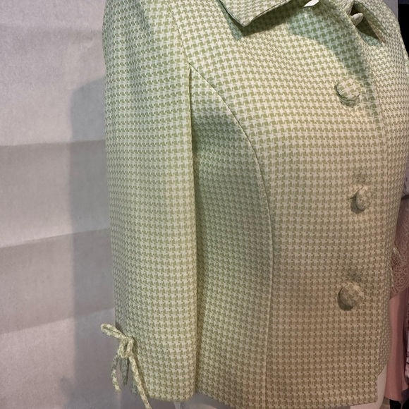 Jessica Howard Green Blazer with Bow Cuffs - Picture 4 of 7